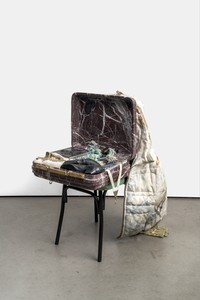 Tatiana Trouvé, The Guardian, 2022. Patinated and painted bronze, patinated and painted brass, marble, onyx, sodalite, and glass, 37 ¼ × 23 × 32 ¾ inches (94.5 × 58.5 × 83 cm) © Tatiana Trouvé. Photo: Florian Kleinefenn