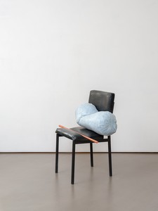 Tatiana Trouvé, The Guardian, 2018. Patinated bronze, granite, and copper, 31 ½ × 20 ⅛ × 29 ½ inches (82.5 × 51 × 75 cm) © Tatiana Trouvé. Photo: Florian Kleinefenn