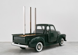 Walter De Maria Green Truck / Circle, Square, Triangle from Truck Trilogy, 2011–17. 3 1950s Chevrolet half-ton pickup trucks, white oak, and stainless steel, in 3 parts, each: 120 × 75 × 195 inches (304.8 × 190.5 × 495.3 cm), overall dimensions variable © 2025 Estate of Walter De Maria. Photo: Thomas Lannes